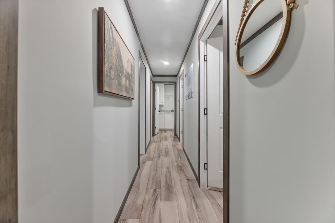 Hemos interior home features