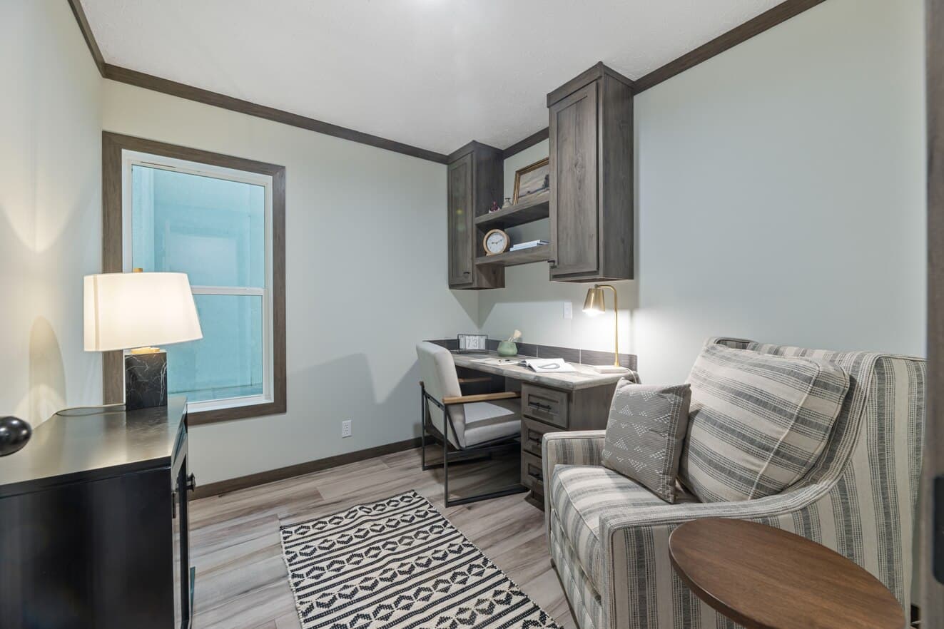 Hemos interior home features