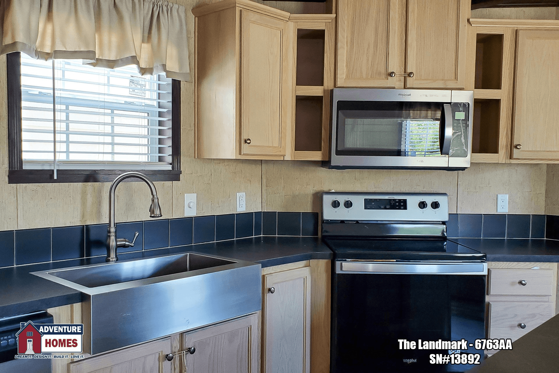 Landmark (lot model)  home features