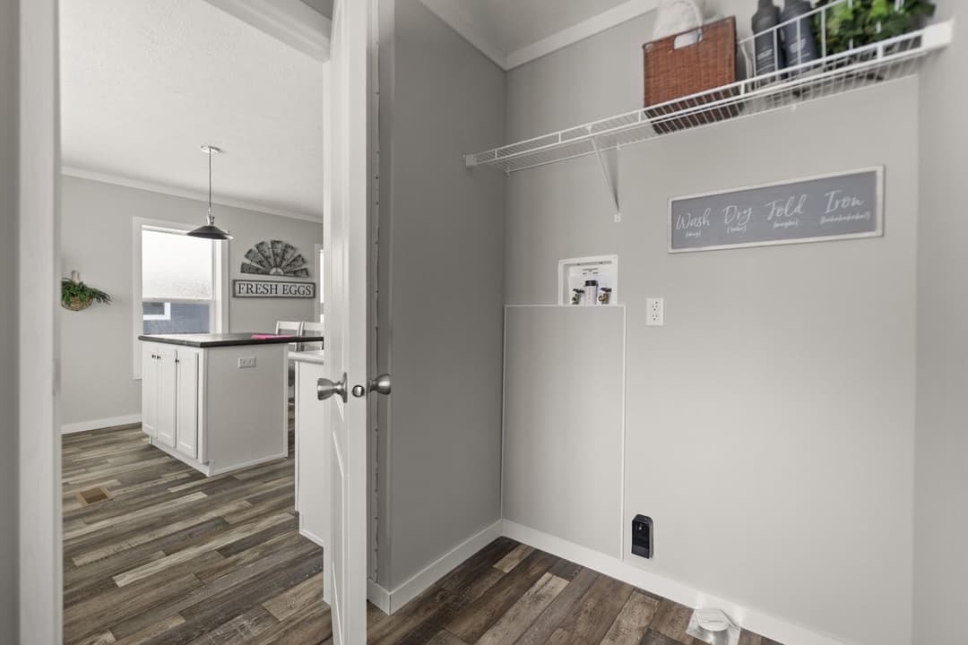 Bella (lot model) interior home features