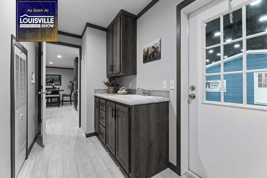 Elevation (lot model) interior home features