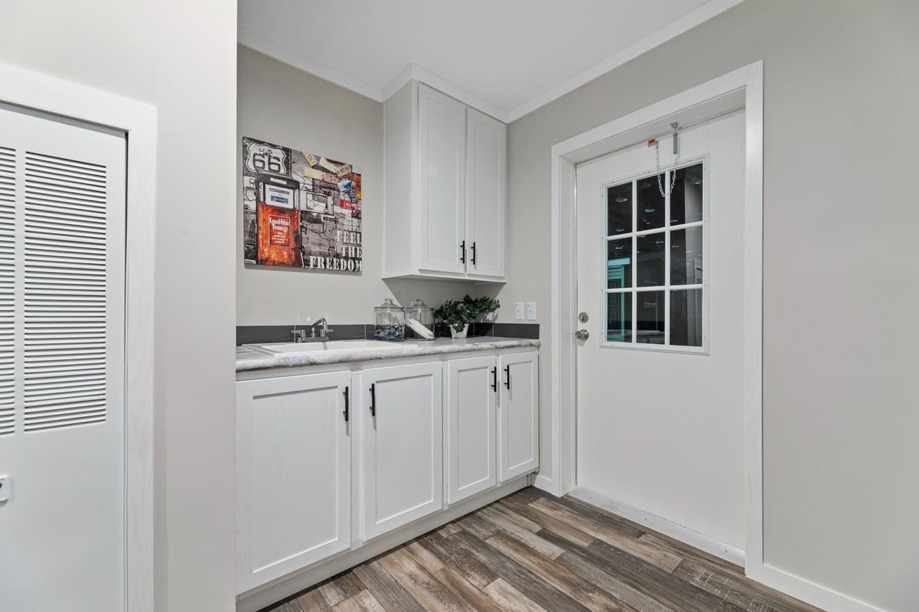 K2 interior home features
