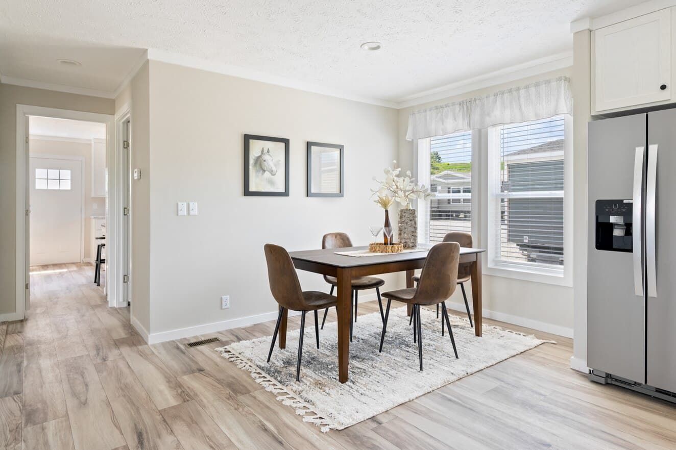 Champ interior home features