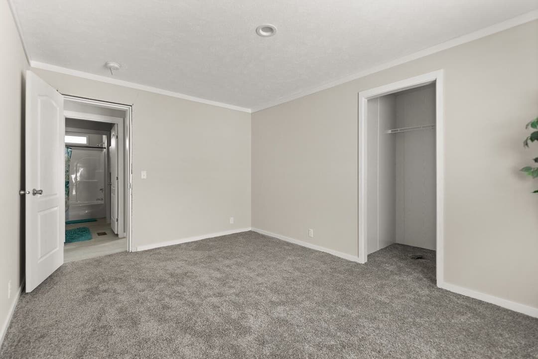 Beam (lot model) interior home features