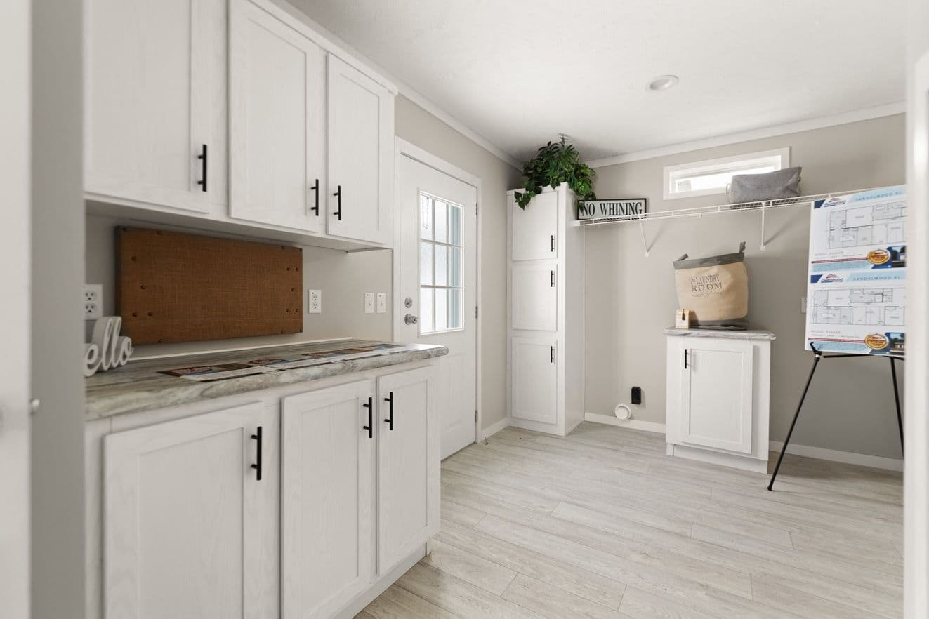 Beam (lot model) interior home features