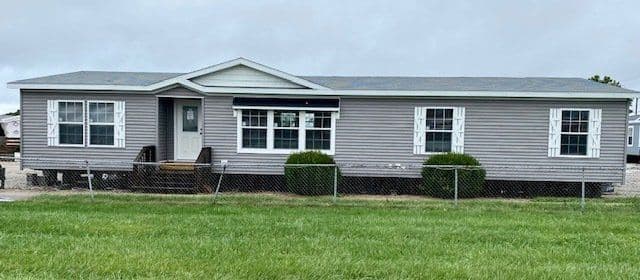 Greystone (lot model) hero and exterior home features