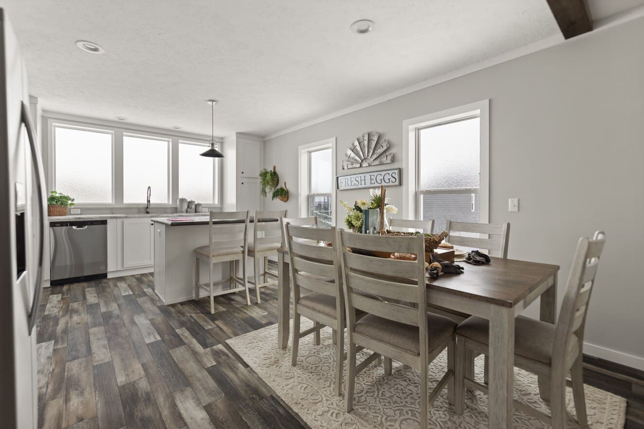 Bella 28483h interior home features