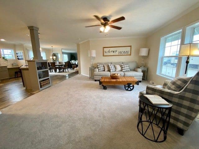 Stone mountain (lot model) interior home features