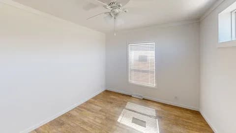 6481ls (standard) bedroom home features