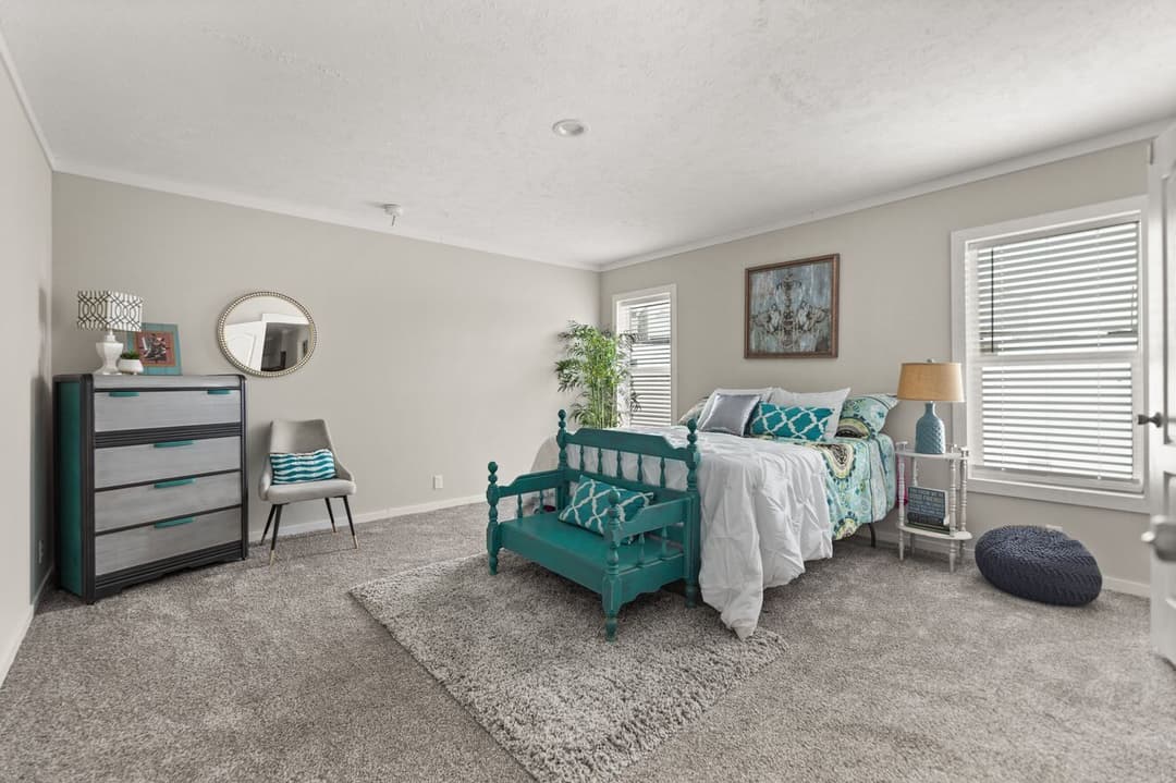 Beam (lot model) bedroom home features