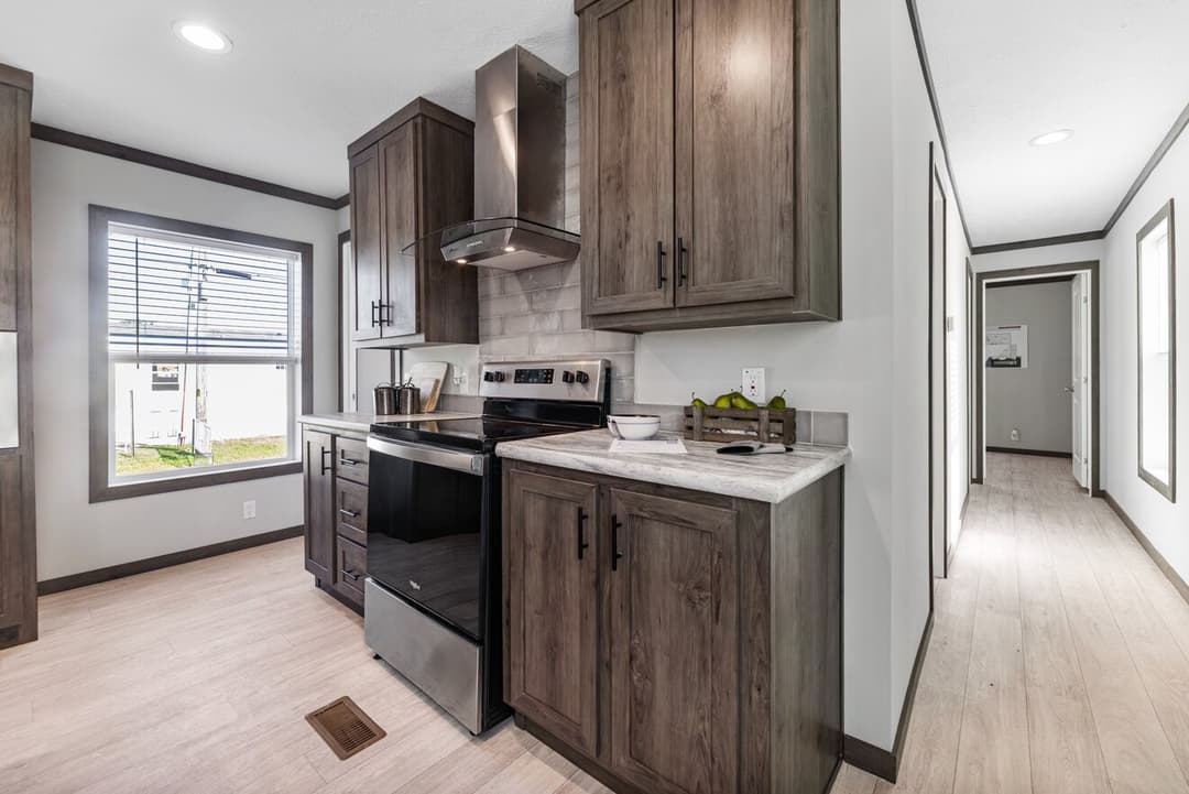 Pioneer kitchen home features