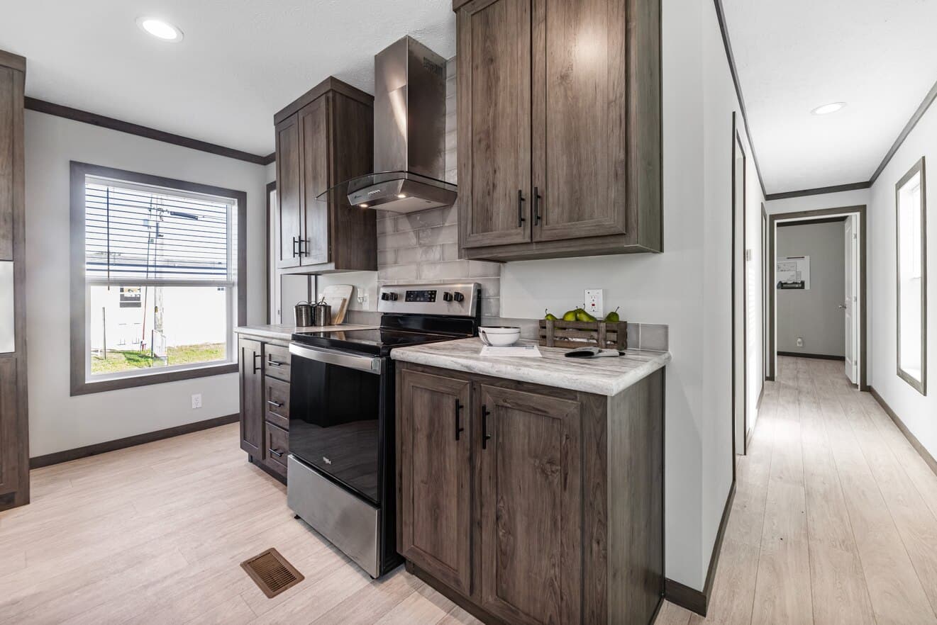 Pioneer kitchen home features
