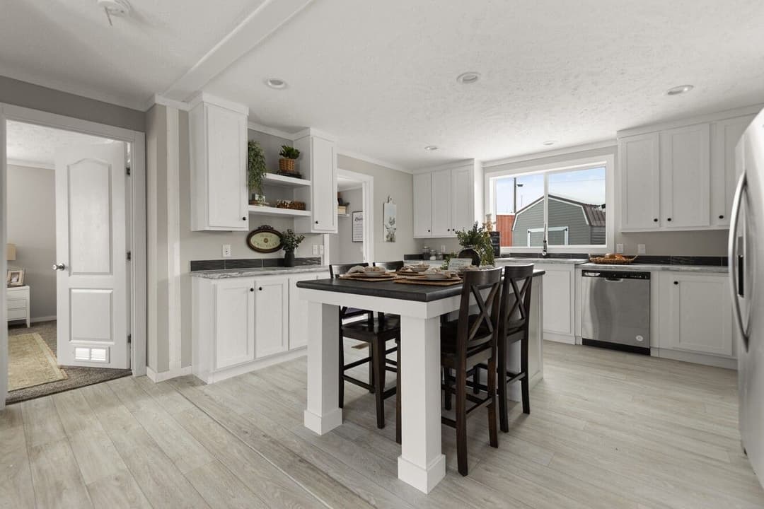 Escape (lot model) kitchen home features