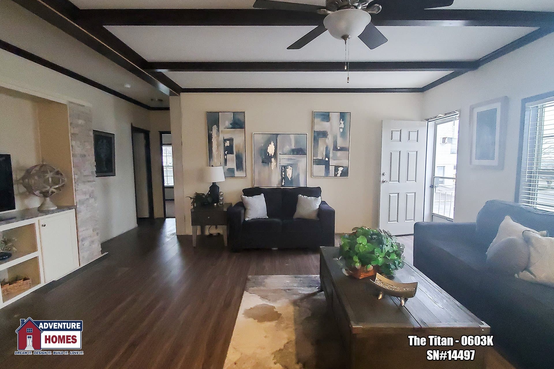 Titan | 0603k interior home features