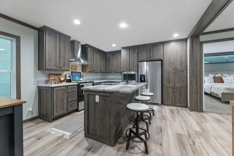 Hemos (lot model) kitchen home features