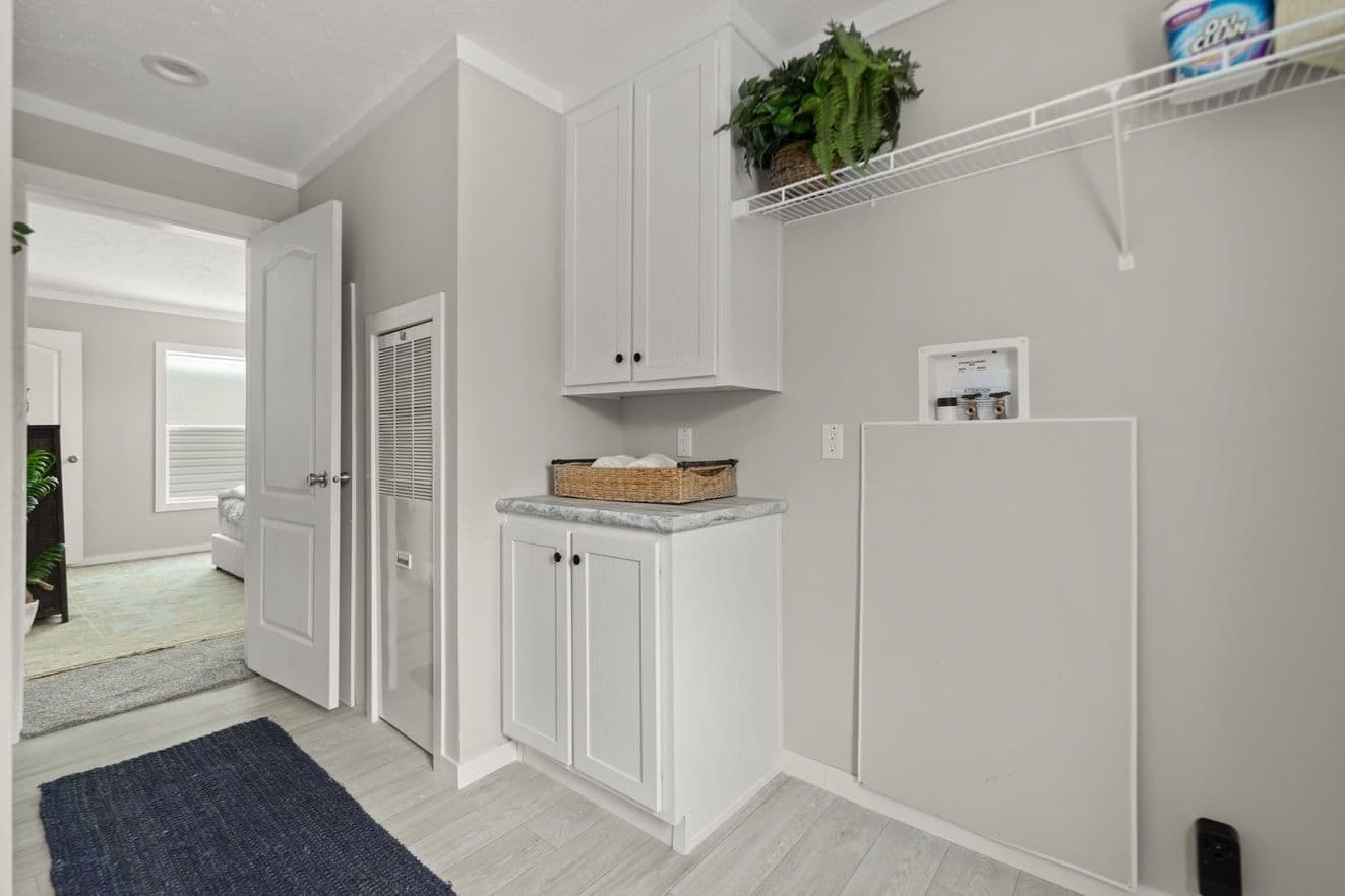 Escape (lot model) interior home features