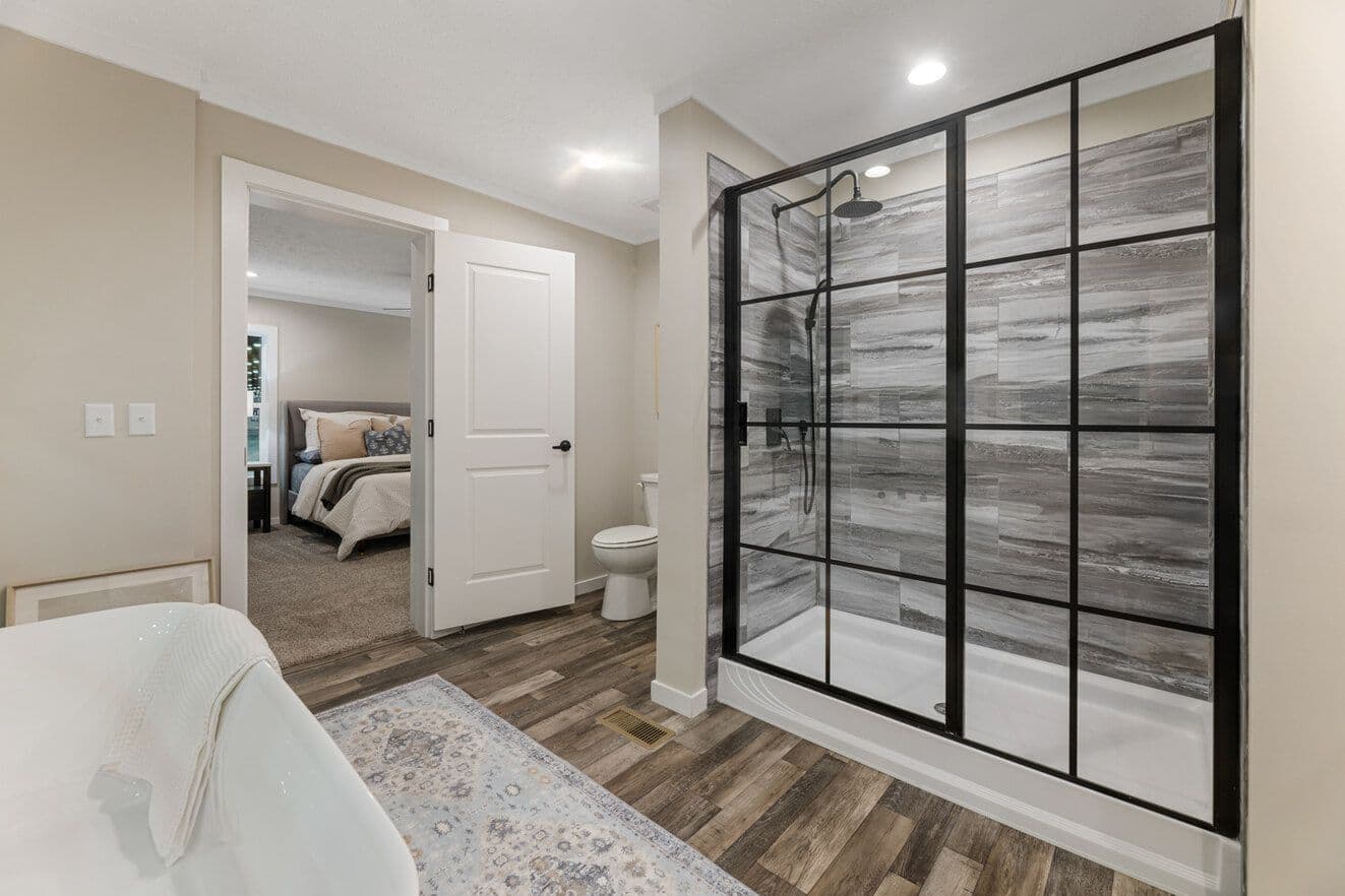 Stratos (lot model) bathroom home features