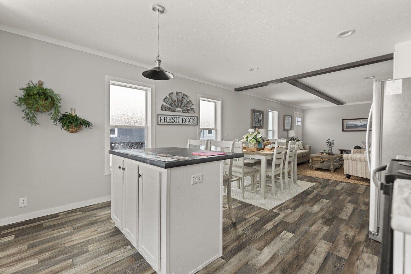 Bella (lot model) kitchen home features